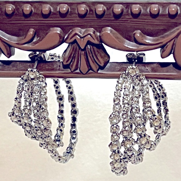 ALEXIS BITTAR
Ruthenium-Plated Punk Royale Crystal Multi Hoop Earrings - Picture 3 of 7